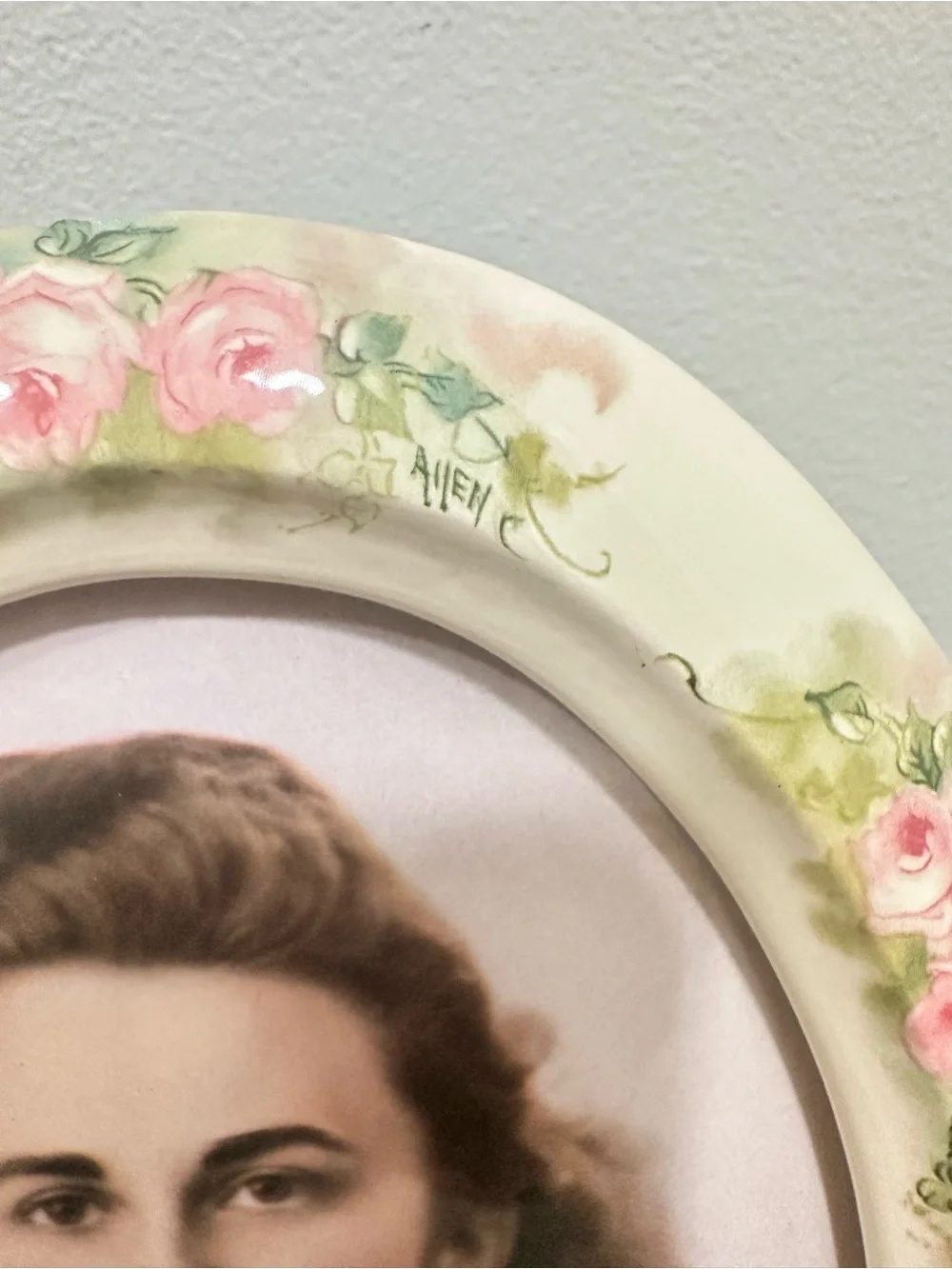 Vintage Terragrafics Ceramic Floral Oval Decorative Photo Frame Pink Roses 5 X 7